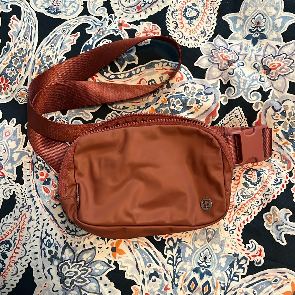 Lululemon Belt Bag in Rose with Silver Hardware